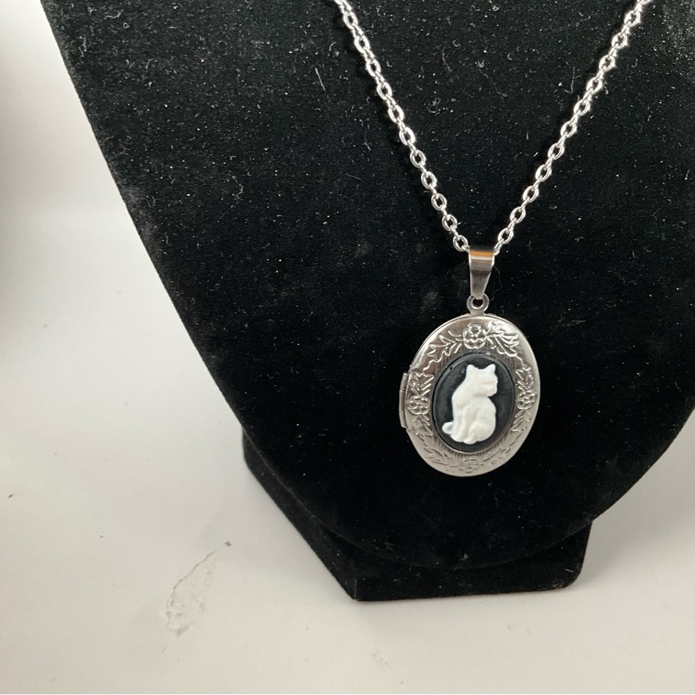 White Minimalist Necklace with Circular Pendant
